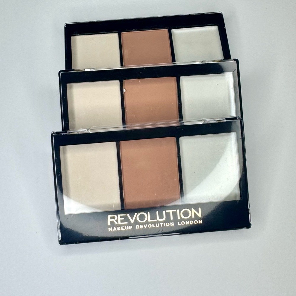 Makeup Revolution Ultra Contour Kit Set of 3 NEW - Lightning F02